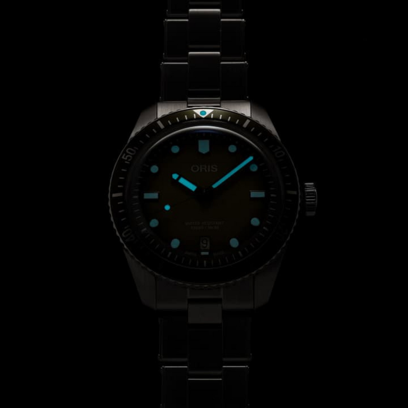 DIVERS SIXTY-FIVE DATE - GREEN