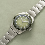 DIVERS SIXTY-FIVE DATE - GREEN