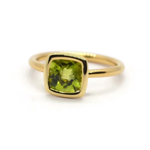 A & Furst Jewelry - Gaia Small Stackable Ring with Peridot 18k Yellow Gold | Manfredi Jewels